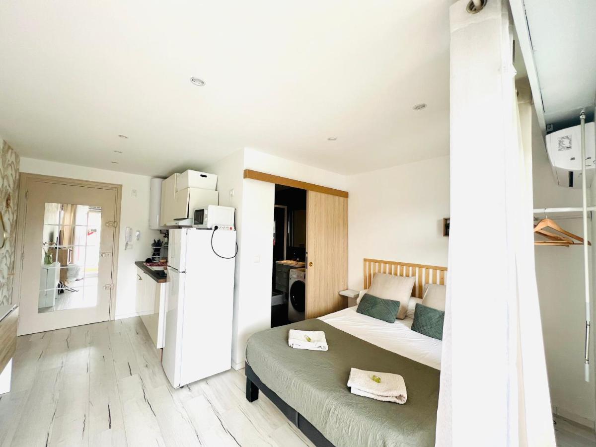 Les Palmiers - Appartement Avec Piscine Proche Plages - Wifi Et Clim 앙티브 외부 사진